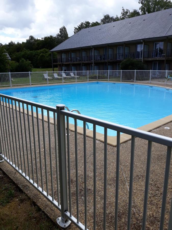 Proche Honfleur Gite Avec Piscine Équemauville Exteriér fotografie